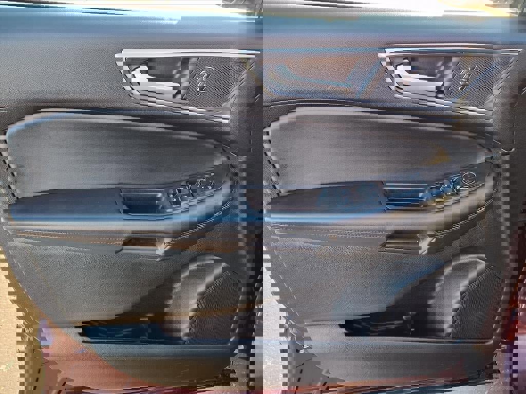 Certified 2024 Ford Edge SEL w/ Convenience Package image 12