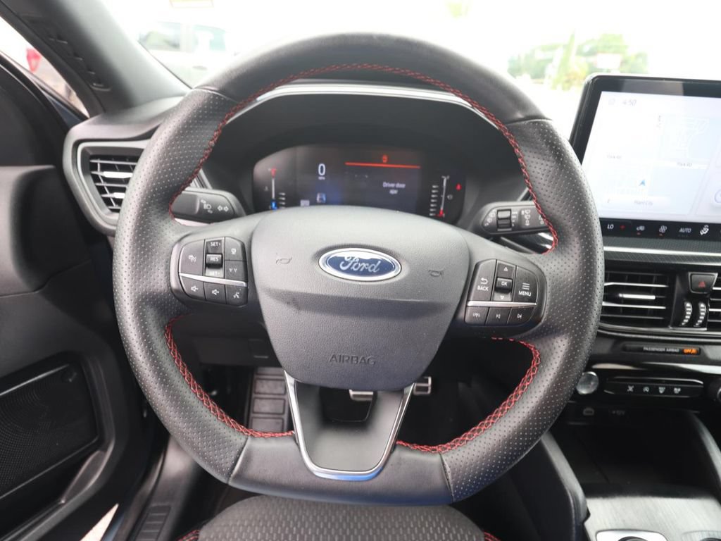 Certified 2024 Ford Escape ST-Line w/ Tech Pack #1 FWD image 18