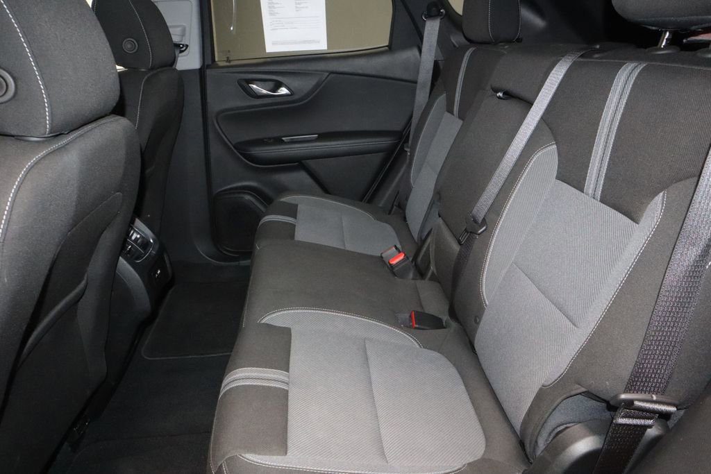 Used 2025 Chevrolet Blazer LT image 21