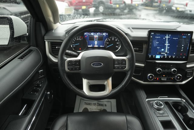 Certified 2023 Ford Expedition XLT image 23