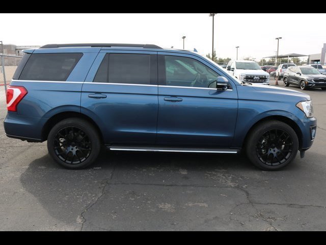 Certified 2020 Ford Expedition XLT w/ Equipment Group 202A image 2