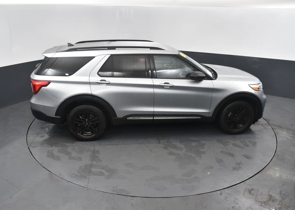 Certified 2024 Ford Explorer XLT w/ Class IV Trailer Tow Package image 32