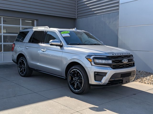 Certified 2024 Ford Expedition Limited image 8