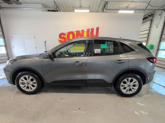 Certified 2023 Ford Escape Active image 2