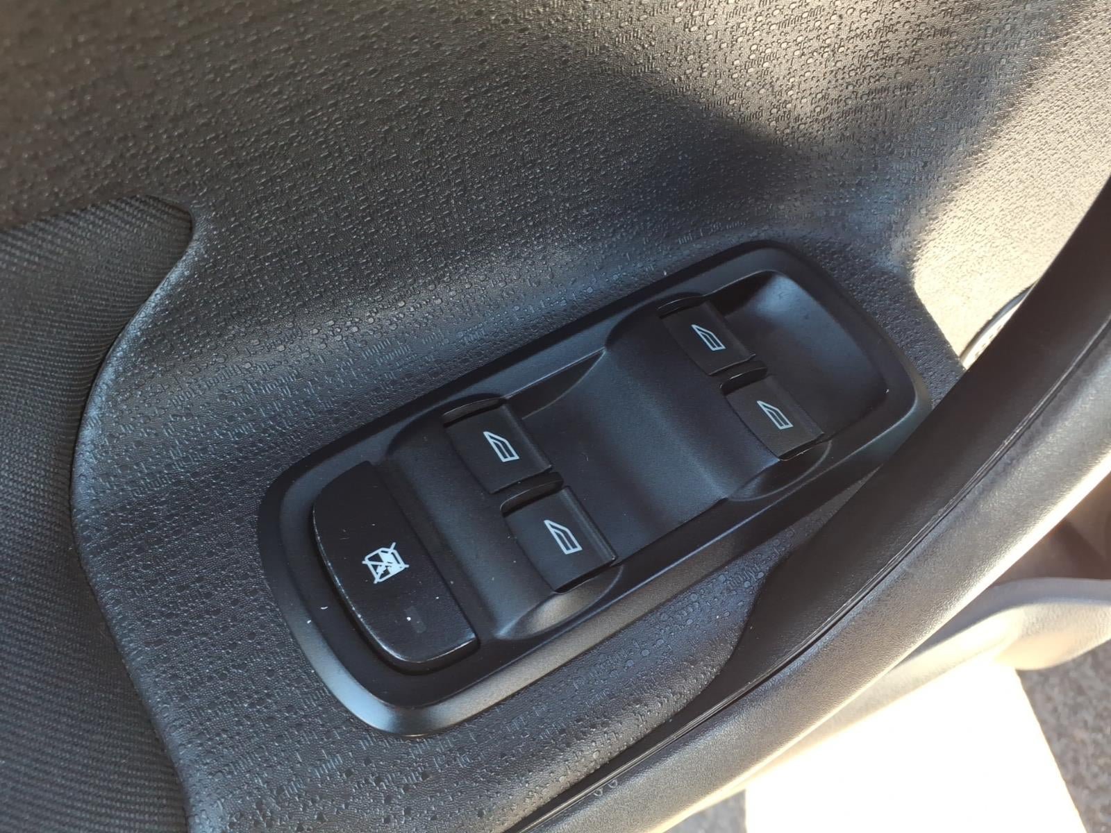 Certified 2019 Ford Fiesta SE w/ Equipment Group 201A FWD image 21