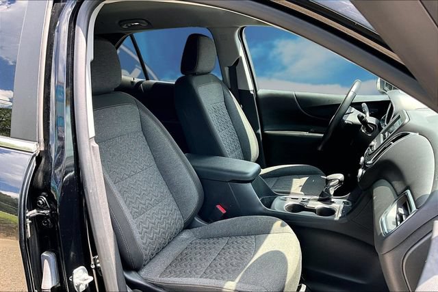 Used 2024 Chevrolet Equinox LT AWD/4WD image 7