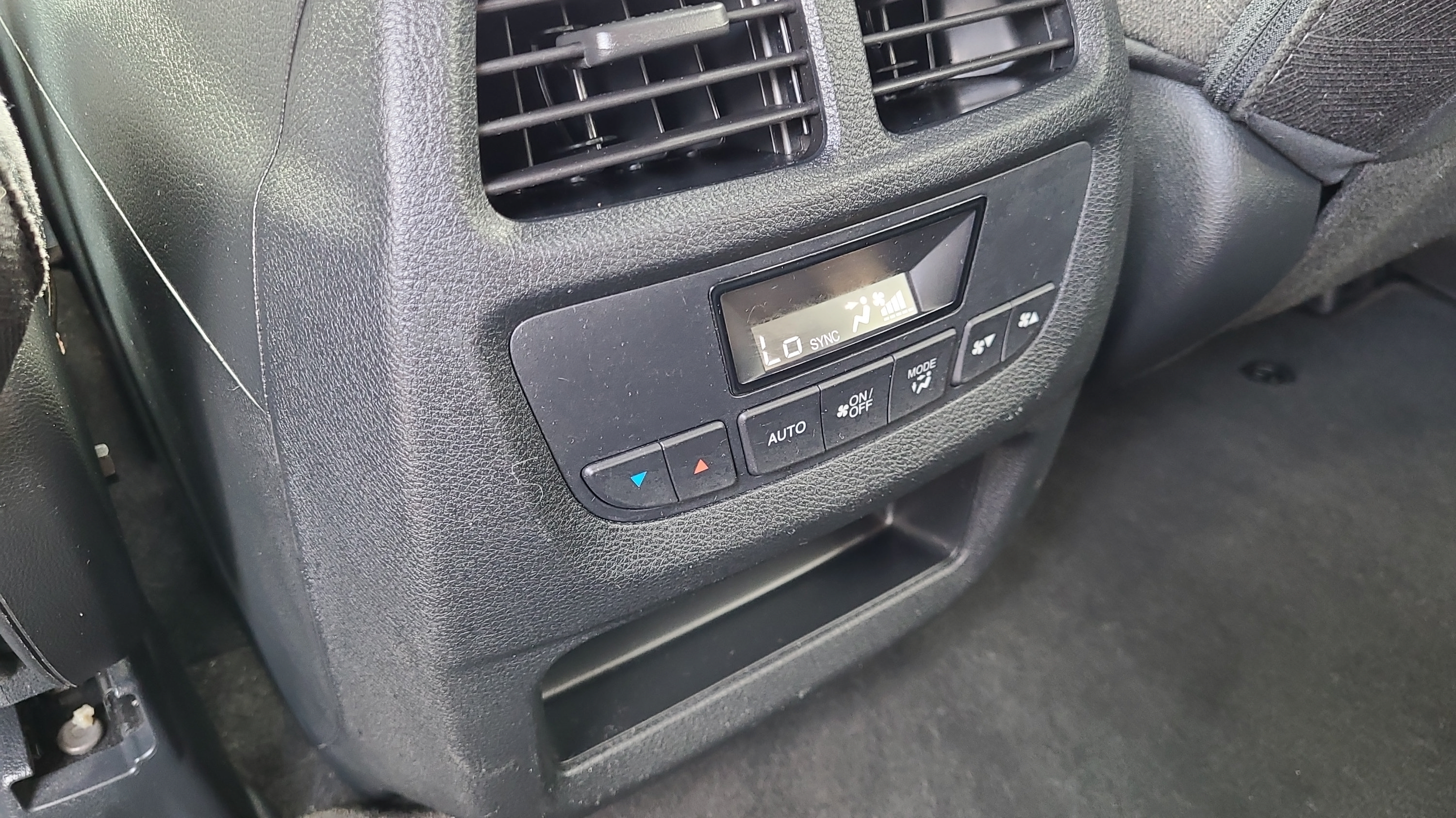 Used 2022 Honda Pilot Sport image 17