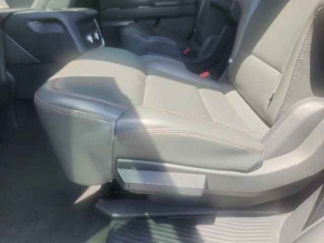 Certified 2025 Ford Expedition Active AWD/4WD image 26