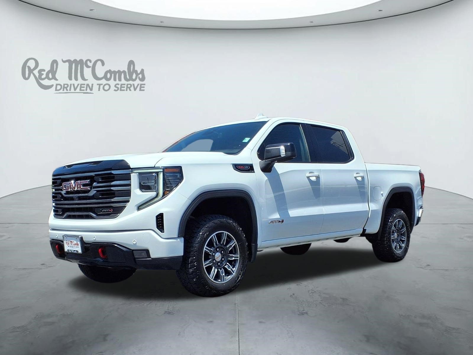 Used 2025 GMC Sierra 1500 AT4 AWD/4WD image 1