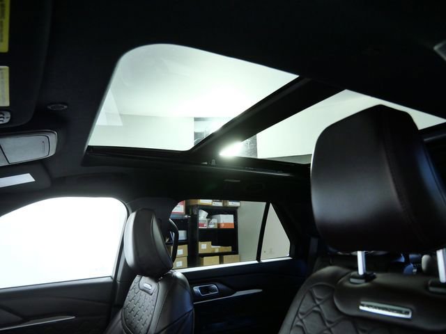 Certified 2025 Ford Explorer Platinum w/ LUX Leather Package image 20