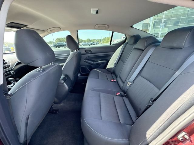 Used 2025 Nissan Altima 2.5 SV FWD image 21