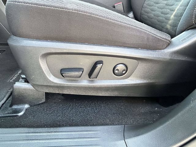 Used 2025 Nissan Pathfinder SV AWD/4WD image 18