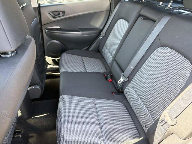 Used 2018 Hyundai Kona SEL w/ SEL Tech Package 02 FWD image 18