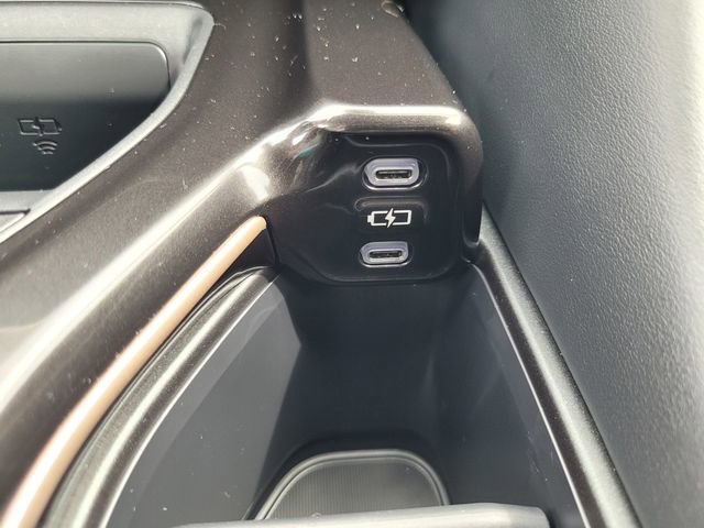 Used 2025 Toyota Crown Signia image 24