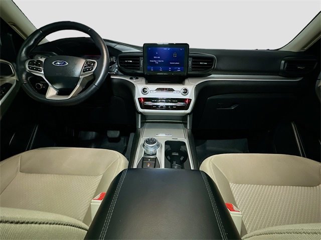 Certified 2023 Ford Explorer XLT w/ Class IV Trailer Tow Package image 9