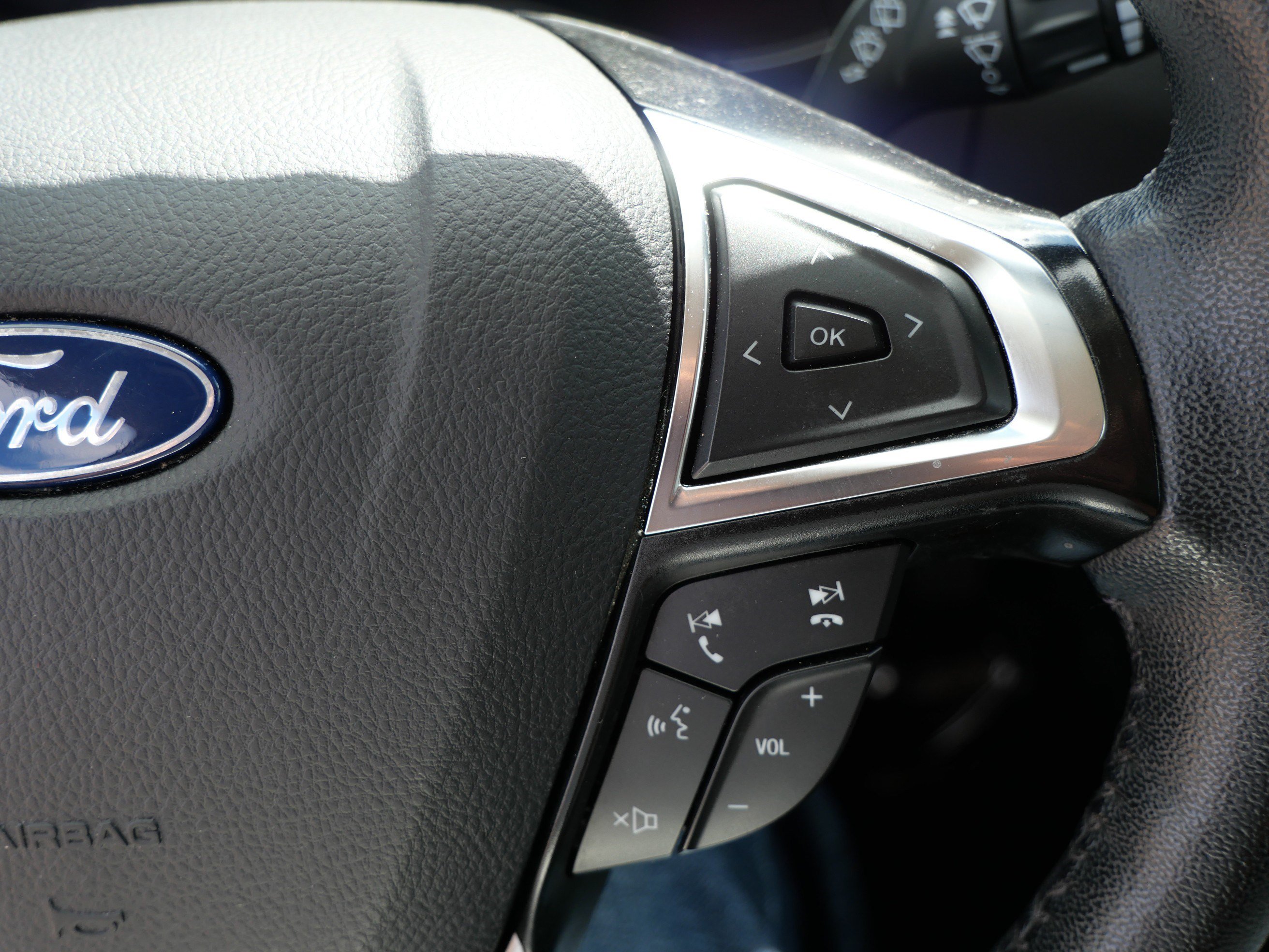 Certified 2024 Ford Edge SEL AWD/4WD image 29
