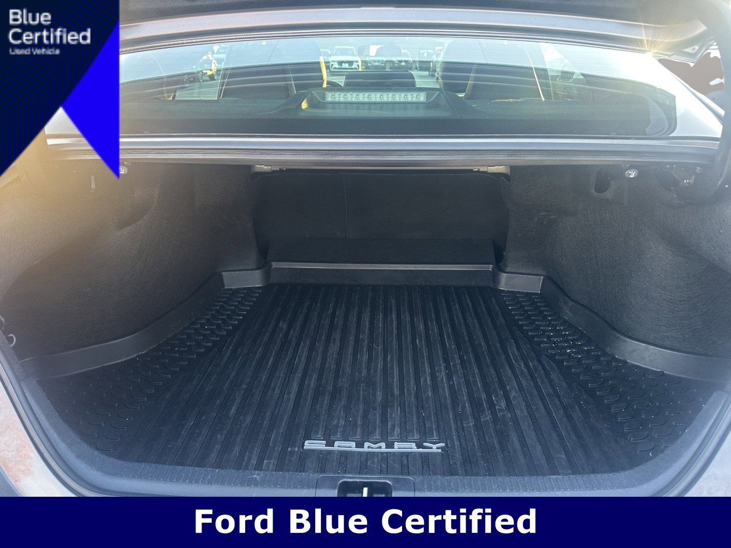 Used 2024 Toyota Camry SE image 7