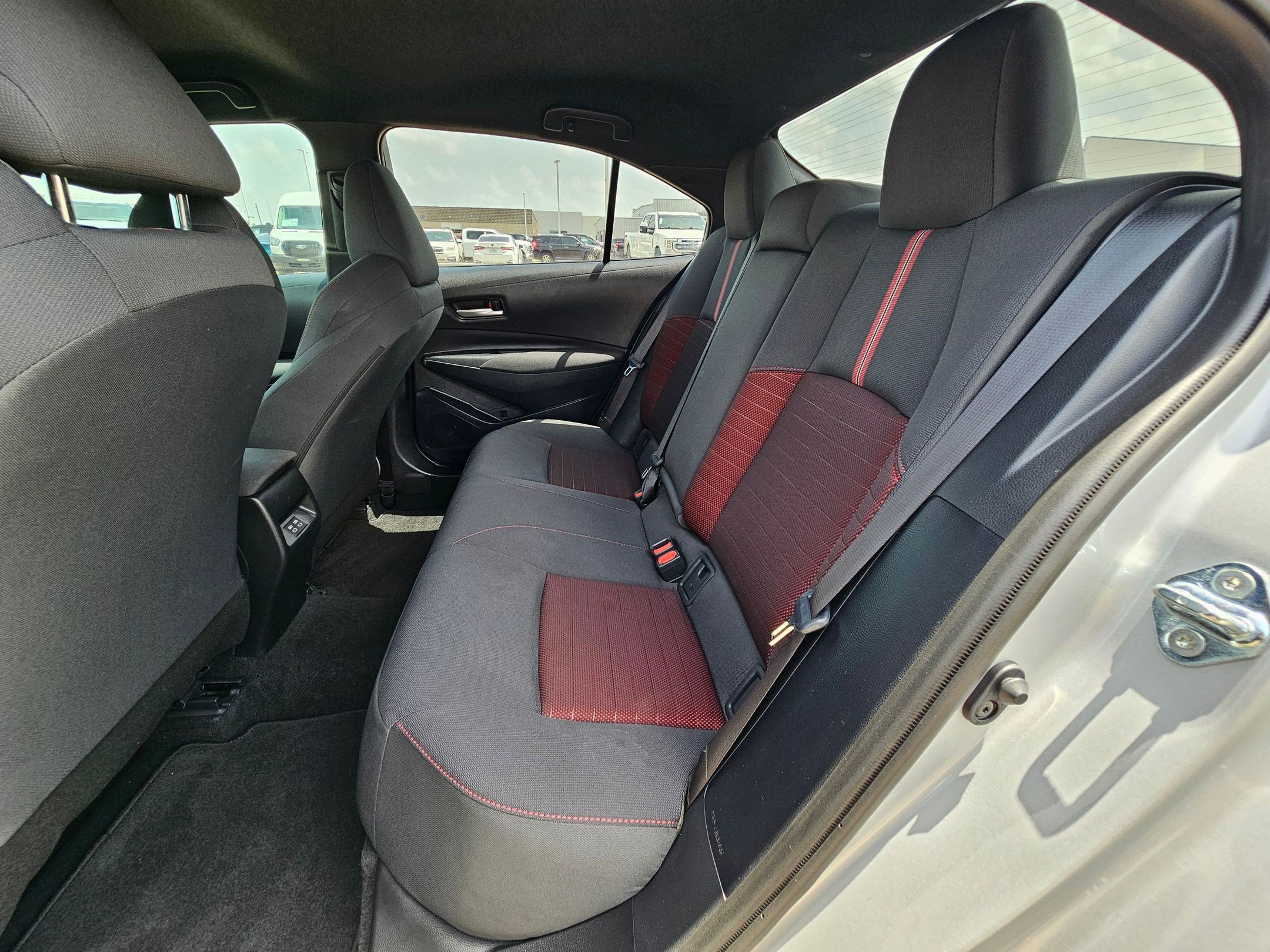 Used 2026 Toyota Corolla SE FWD image 27