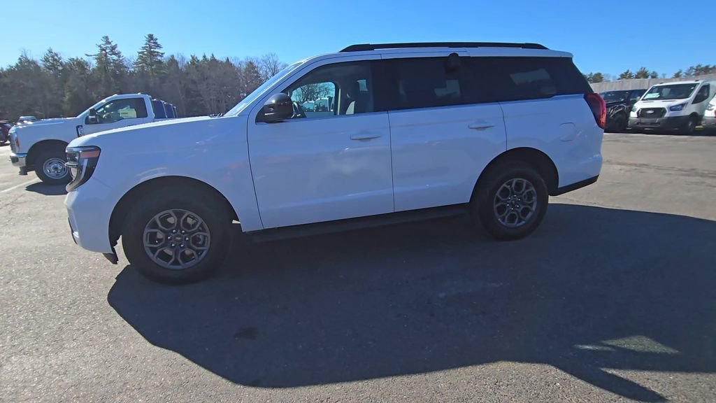Certified 2025 Ford Expedition Active AWD/4WD image 15
