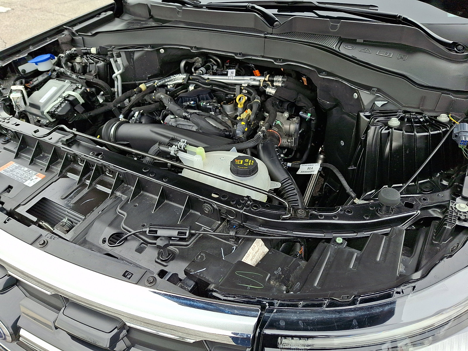 Certified 2025 Ford Explorer Active image 31