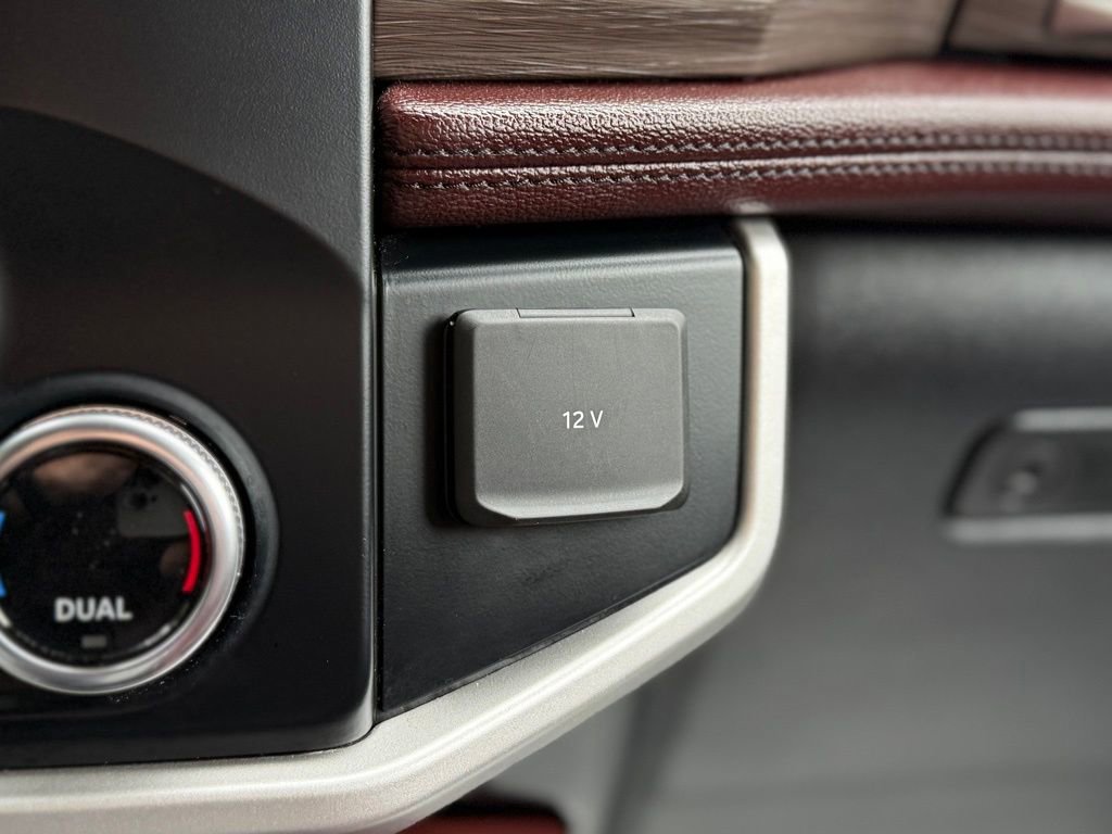 Certified 2024 Ford Expedition Limited image 20