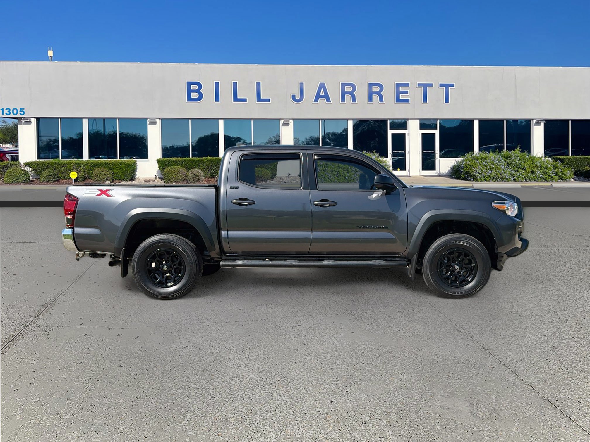 Used 2023 Toyota Tacoma SR5 w/ SX Package AWD/4WD image 8
