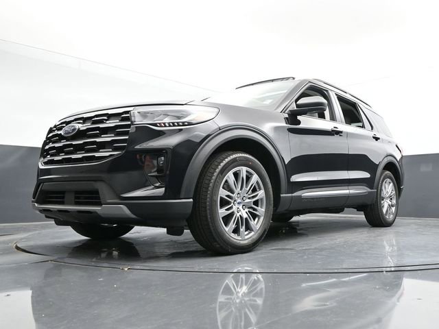 Certified 2025 Ford Explorer Active w/ Active Comfort Package image 34