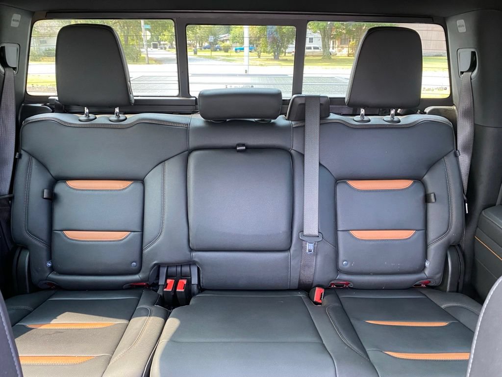 Used 2025 GMC Sierra 1500 AT4 w/ AT4 Premium Package AWD/4WD image 26