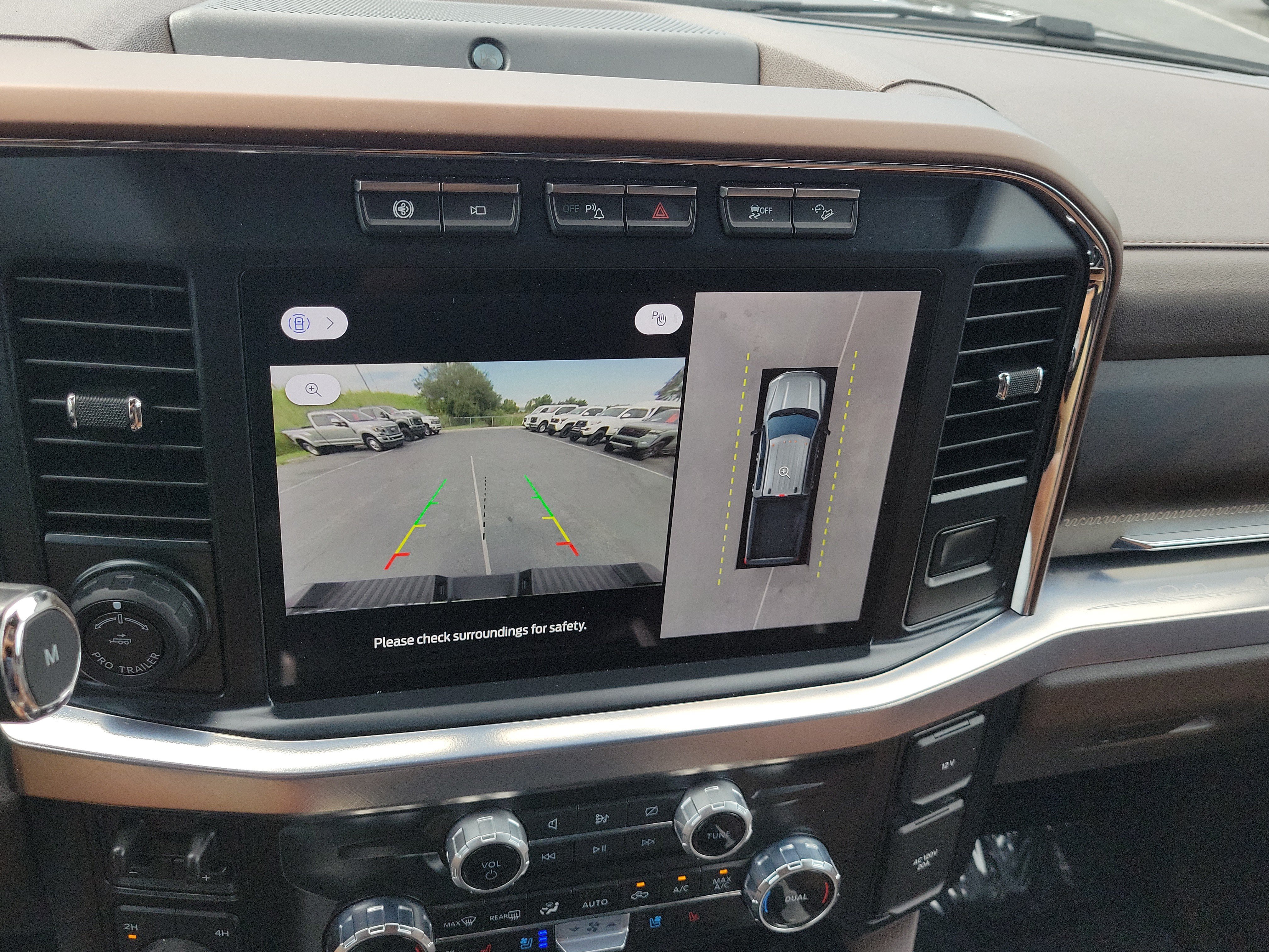 Certified 2024 Ford F350 King Ranch w/ Chrome Package AWD/4WD image 25