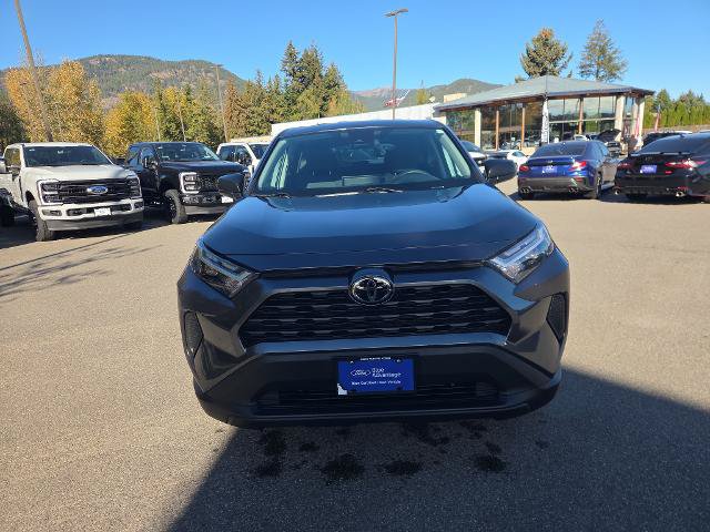 Used 2025 Toyota RAV4 LE AWD/4WD image 2