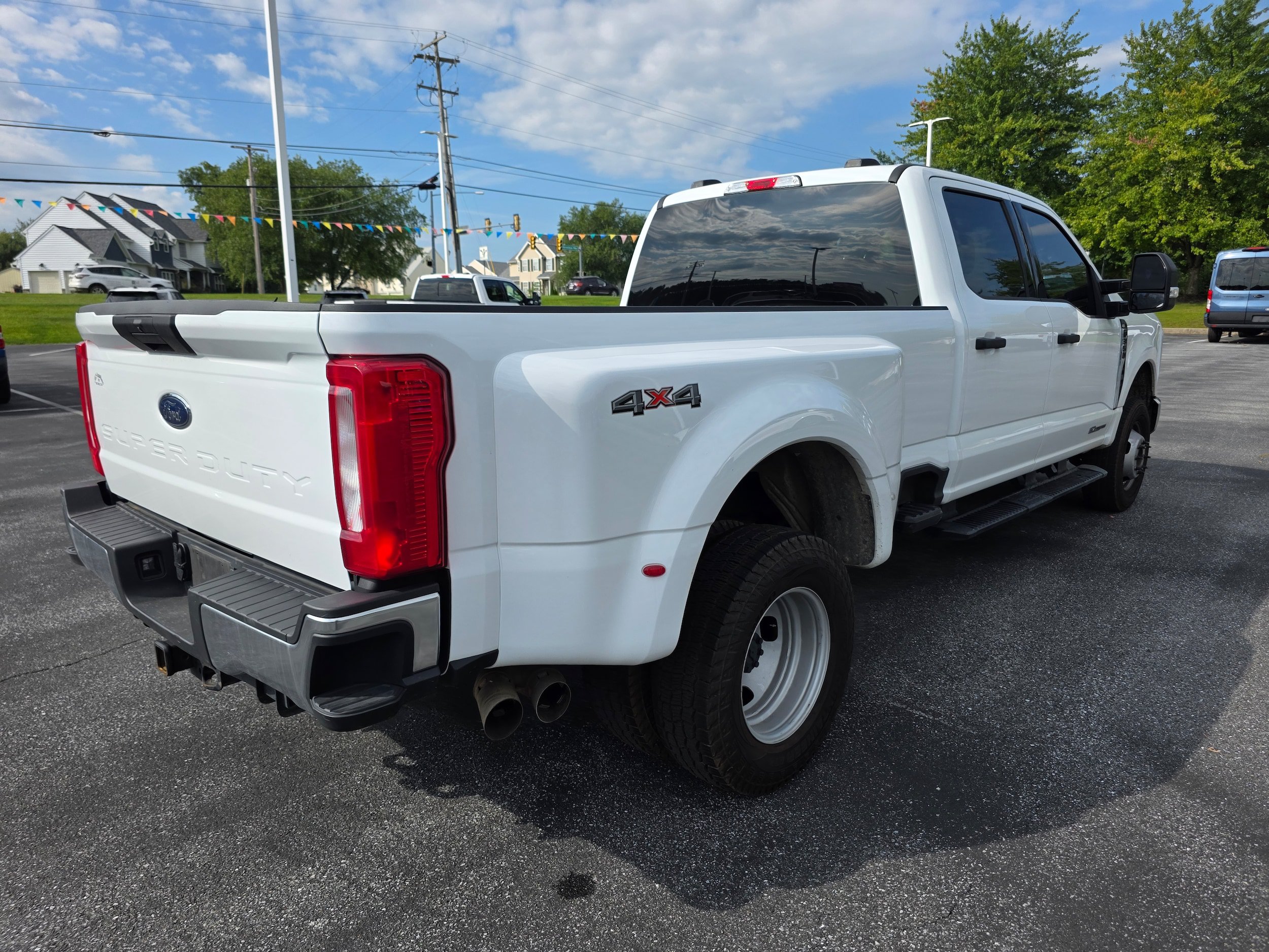 Certified 2025 Ford F350 XLT AWD/4WD image 3