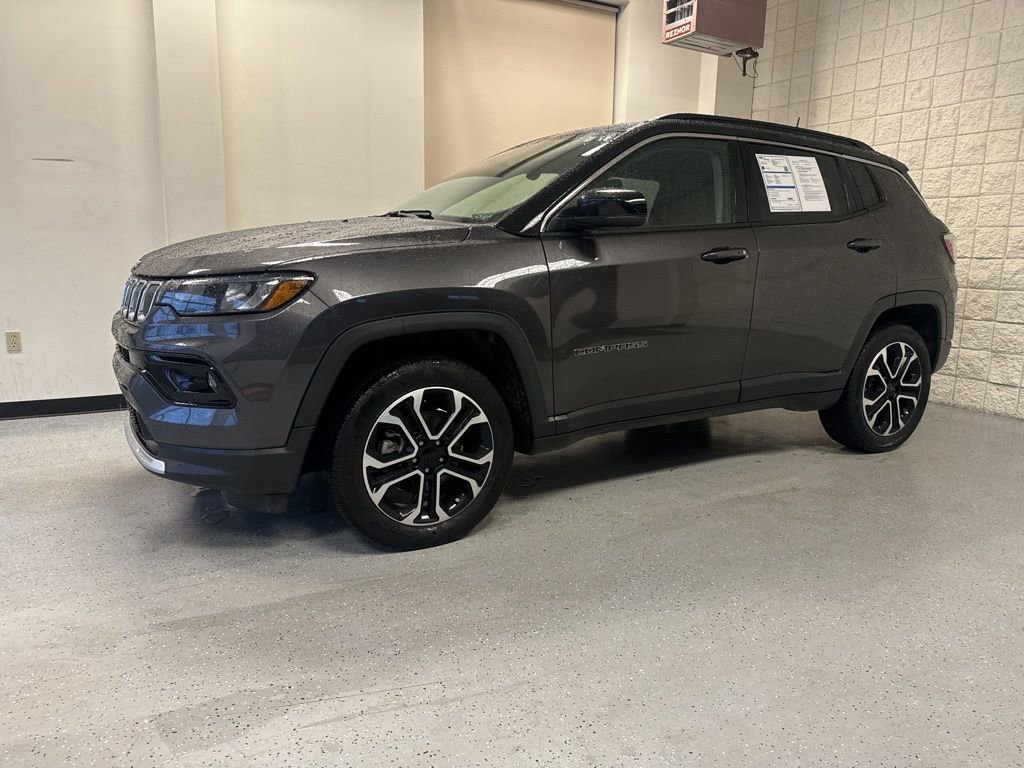 Used 2022 Jeep Compass Limited image 15