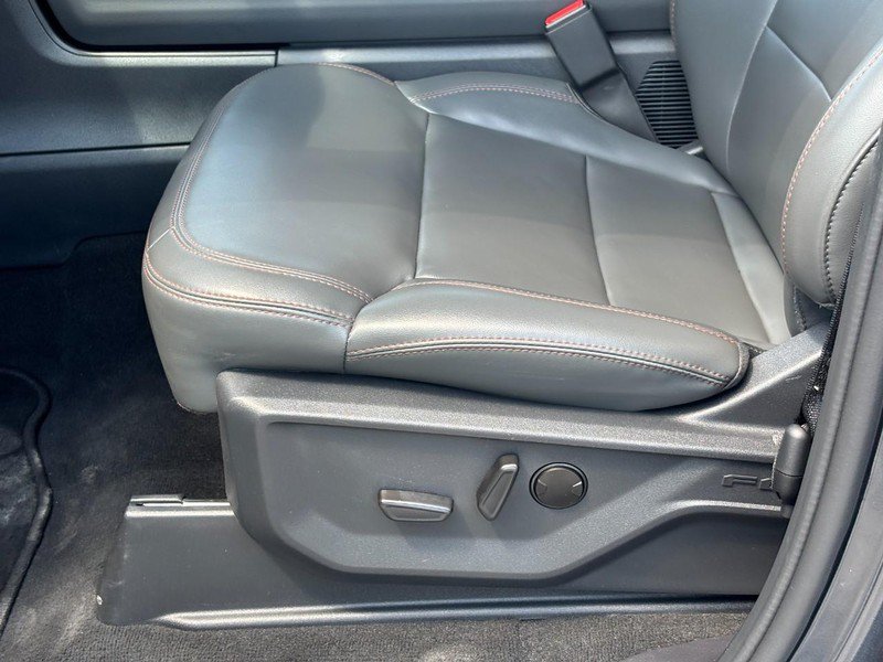 Certified 2025 Ford Expedition Active AWD/4WD image 18