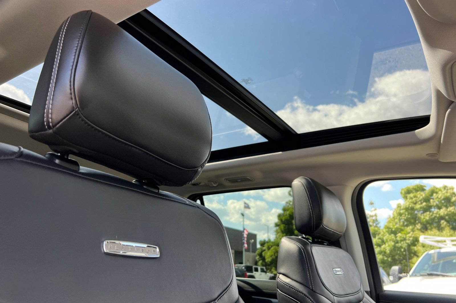 Certified 2025 Ford Expedition Max Platinum AWD/4WD image 19