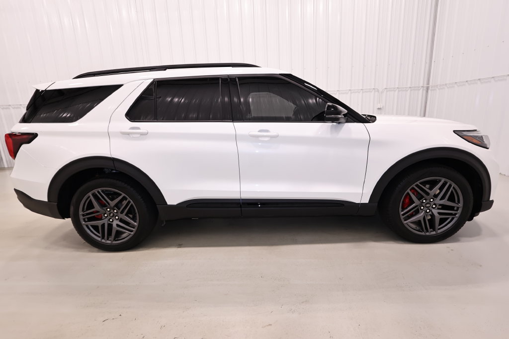 Certified 2026 Ford Explorer ST w/ Sun And Sound Package AWD/4WD image 2