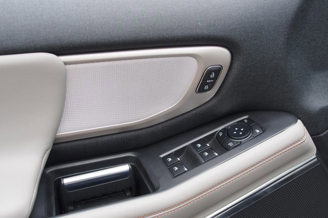 Certified 2025 Ford Expedition Active image 26