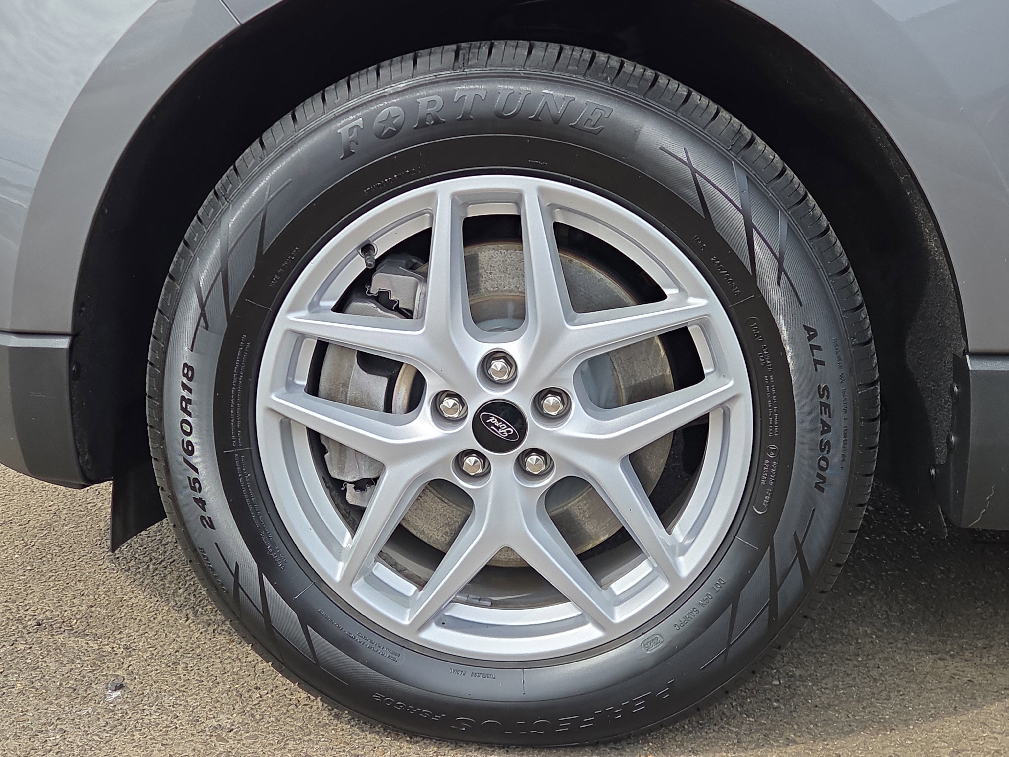 Certified 2024 Ford Edge SEL AWD/4WD image 9
