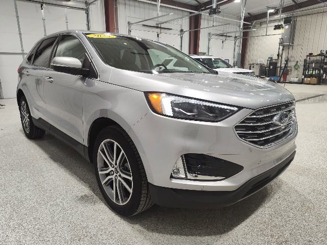 Certified 2024 Ford Edge Titanium w/ Equipment Group 301A image 3