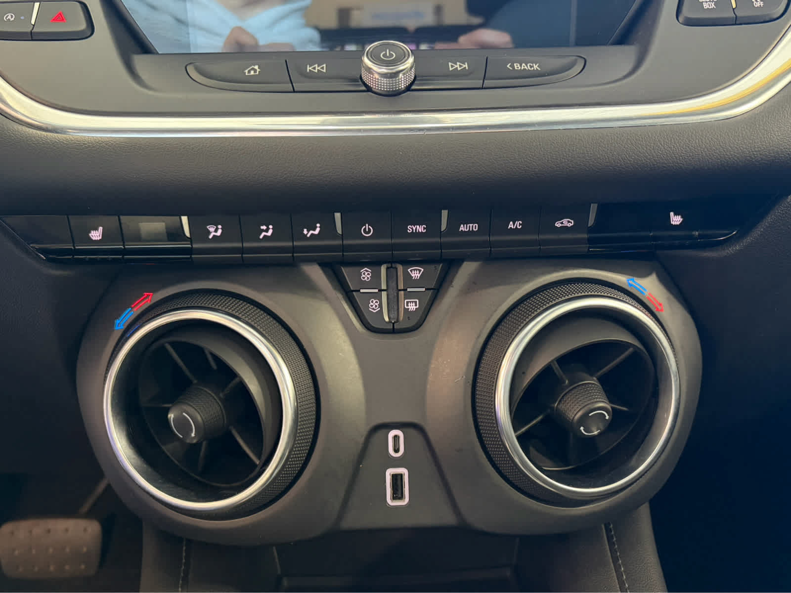 Used 2022 Chevrolet Blazer LT AWD/4WD image 29