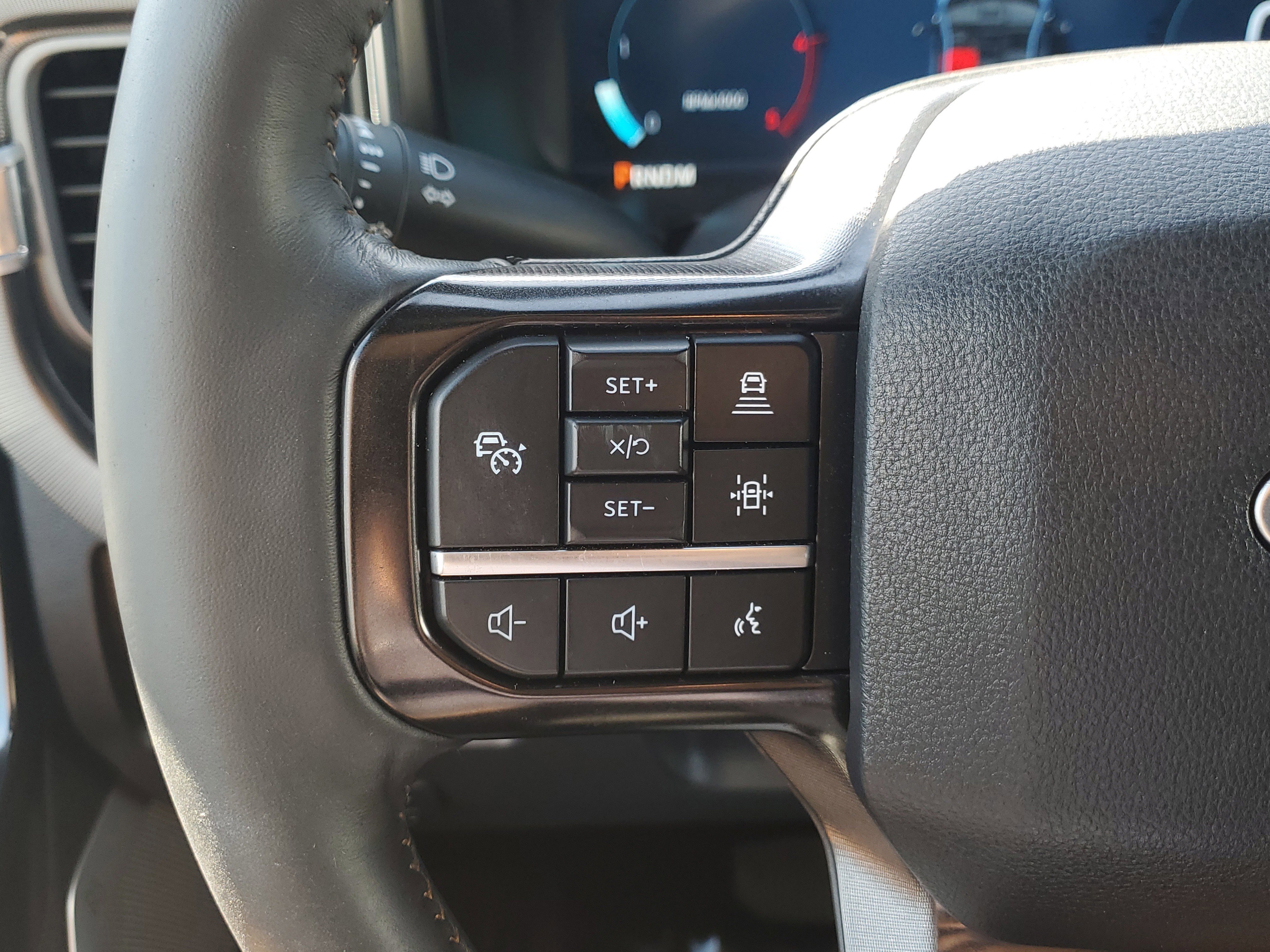 Certified 2024 Ford F250 Platinum image 25