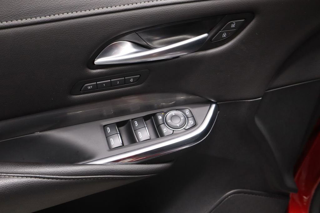 Used 2024 Cadillac XT4 Premium Luxury image 25