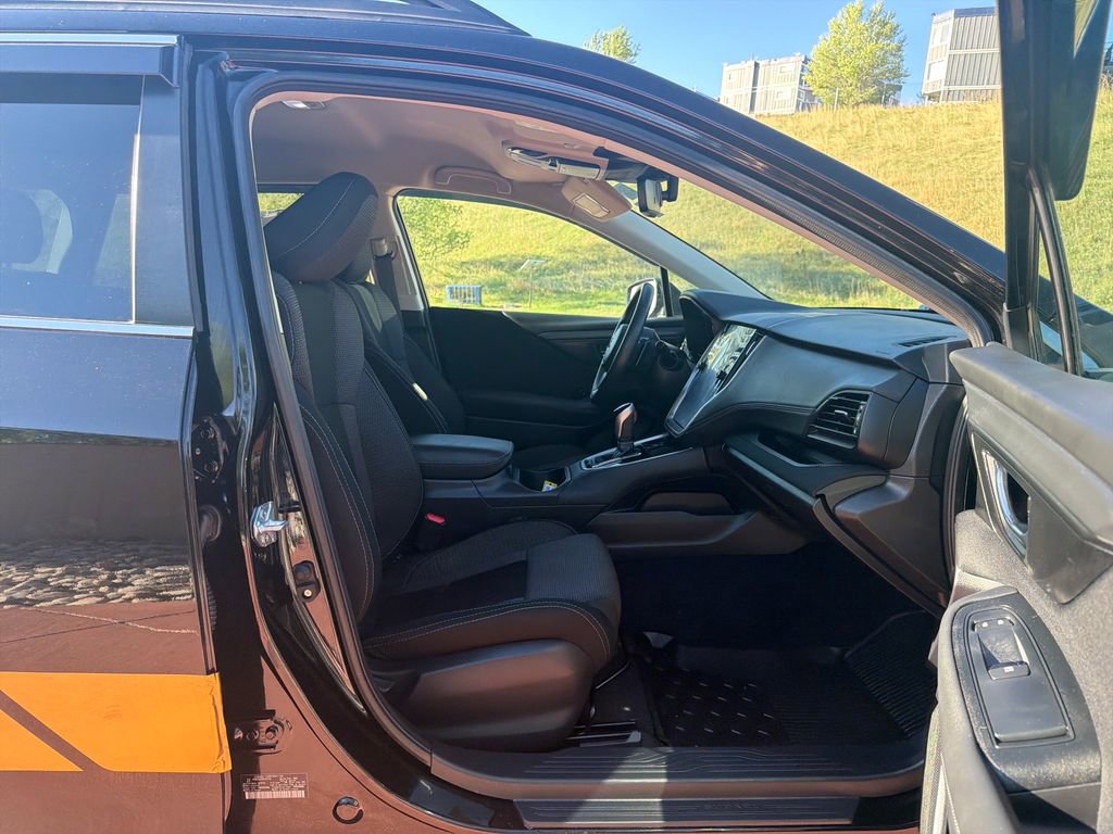 Used 2025 Subaru Outback Premium w/ Popular Package #1A AWD/4WD image 30