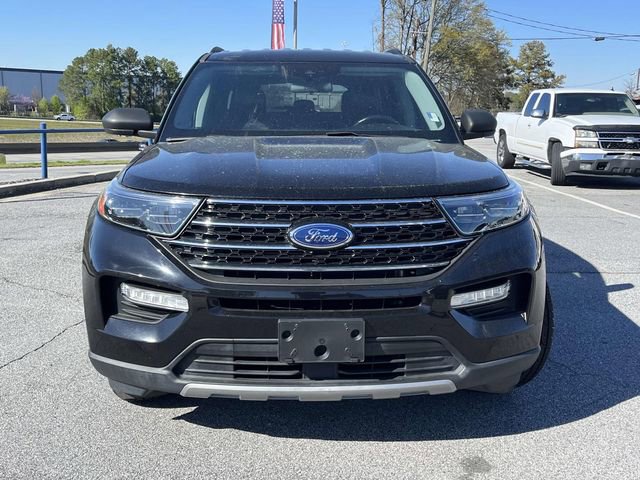 Certified 2021 Ford Explorer XLT w/ Equipment Group 202A image 8