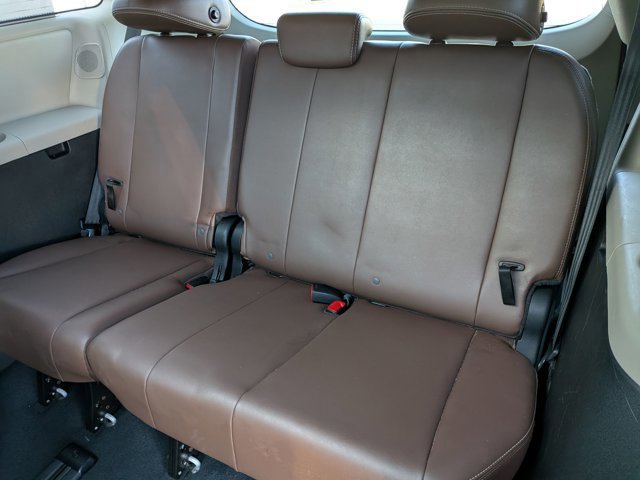 Used 2020 Toyota Sienna Limited Premium image 30