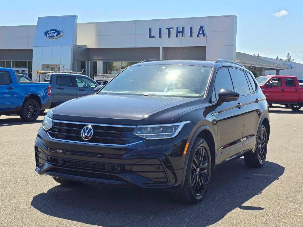 Used 2022 Volkswagen Tiguan SE R-Line