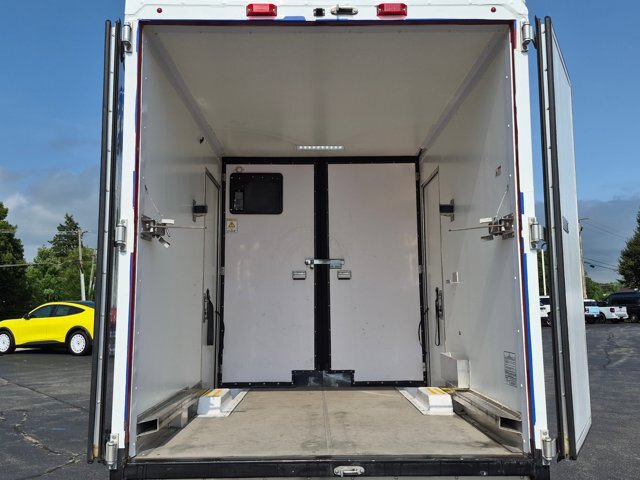 Certified 2024 Ford E-350 and Econoline 350 Super Duty w/ Power Windows & Locks Group RWD image 20