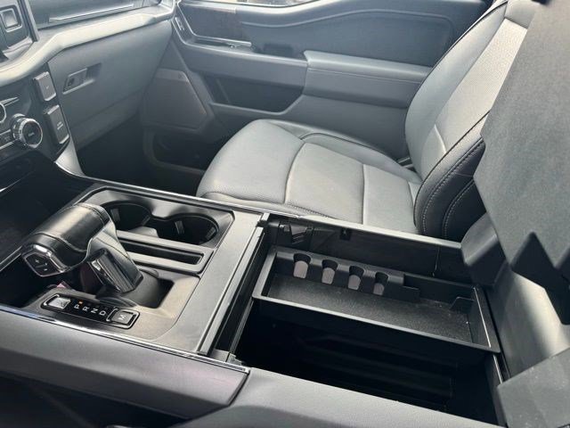 Certified 2022 Ford F150 Lariat w/ Equipment Group 502A High image 24