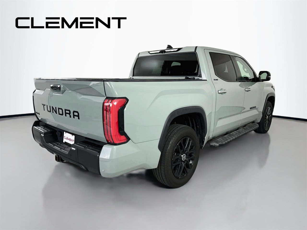 Used 2024 Toyota Tundra Limited AWD/4WD image 7