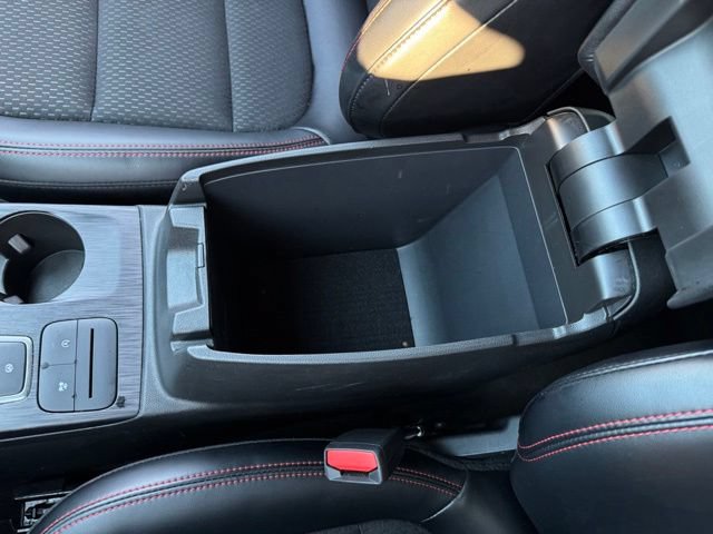 Certified 2025 Ford Escape ST-Line Select AWD/4WD image 20