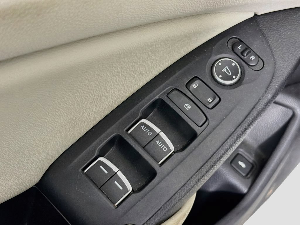 Used 2018 Honda Accord Touring image 21